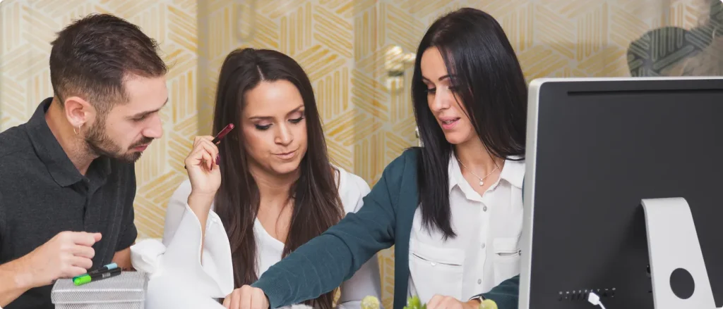 How HCM Solutions Help PEOs Manage Multi-Client Operations